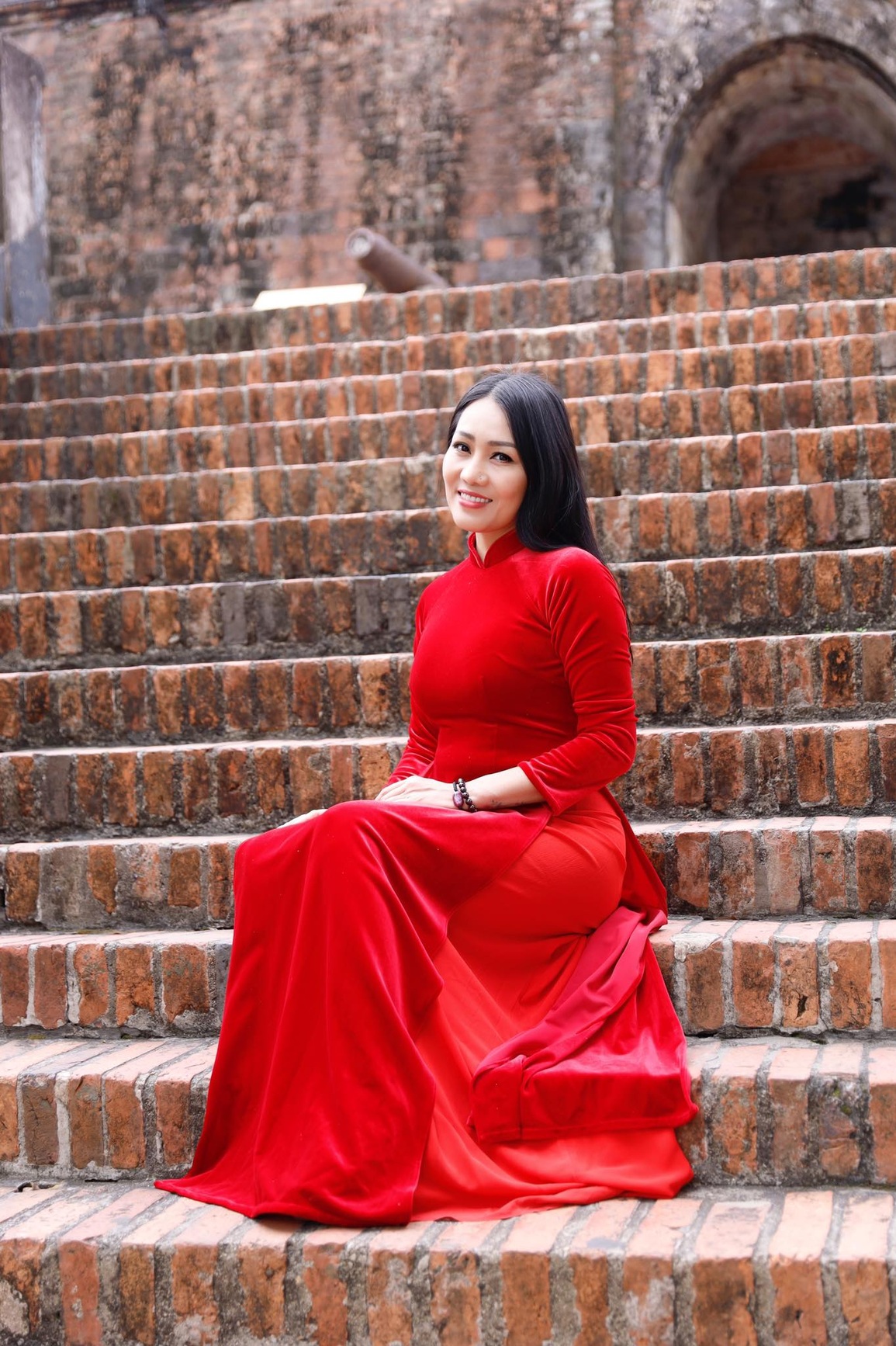 NSƯT Minh Thu ra mắt Đồng đội kỷ niệm ngày Quân đội Nhân dân Việt Nam - 2 NSƯT Minh Thu ra mắt Đồng đội kỷ niệm ngày Quân đội Nhân dân Việt Nam - 2