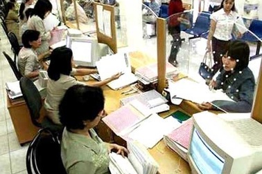 Phân biệt công chức và viên chức, chế độ tiền lương và chuyển đổi