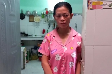 Mẹ của cậu bé định đạp xe 400km: "Tôi khóc nhiều vì thương con"