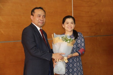 Nữ tiến sĩ dành 10 năm nghiên cứu thành công loại keo làm lành vết thương