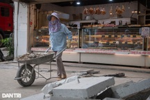 Hà Nội: Chủ kinh doanh mặt phố ngao ngán vì "mùa đào xới" vỉa hè lại tới