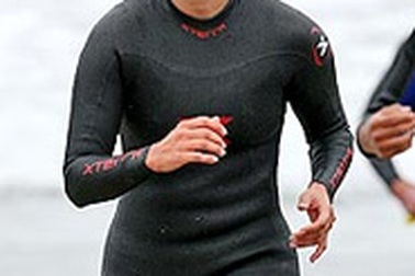 Jennifer Lopez thi đấu…thể thao