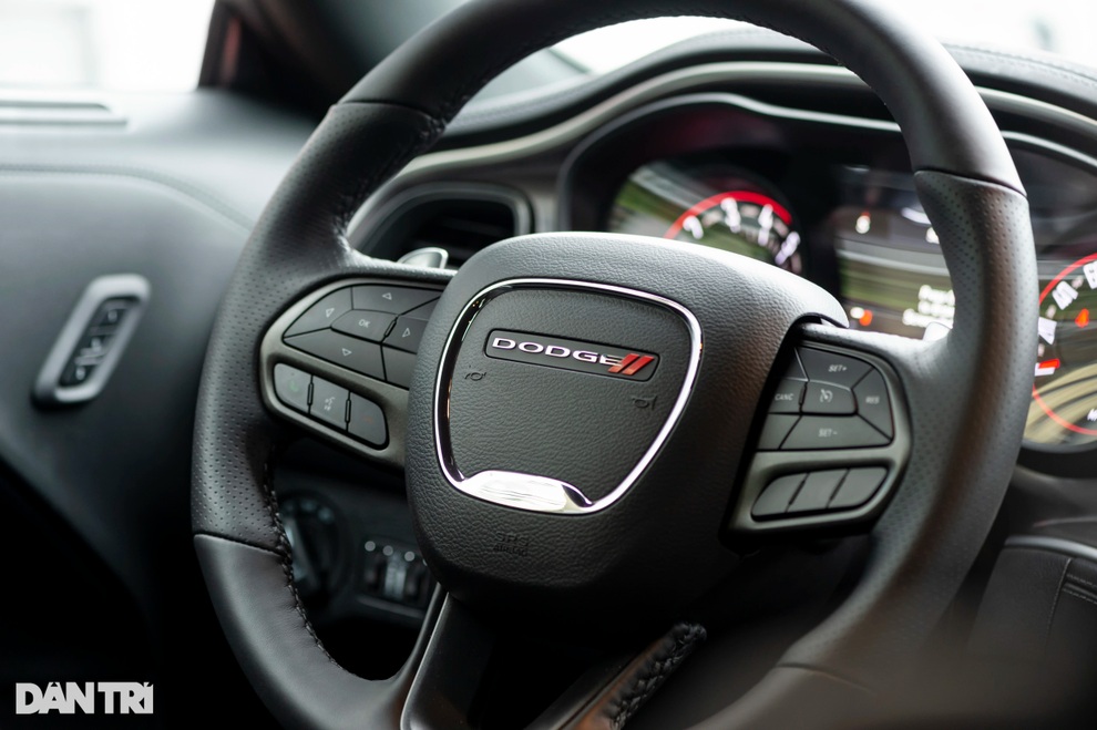 Dodge Challenger GT 2021 màu độc về Việt Nam, giá khoảng 3,8 tỷ đồng - 12 Dodge Challenger GT 2021 màu độc về Việt Nam, giá khoảng 3,8 tỷ đồng - 12