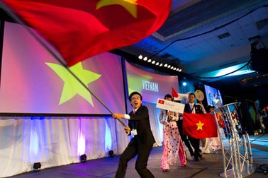 Sinh viên ĐH KTQD mang nét văn hóa thuần Việt đến Mỹ