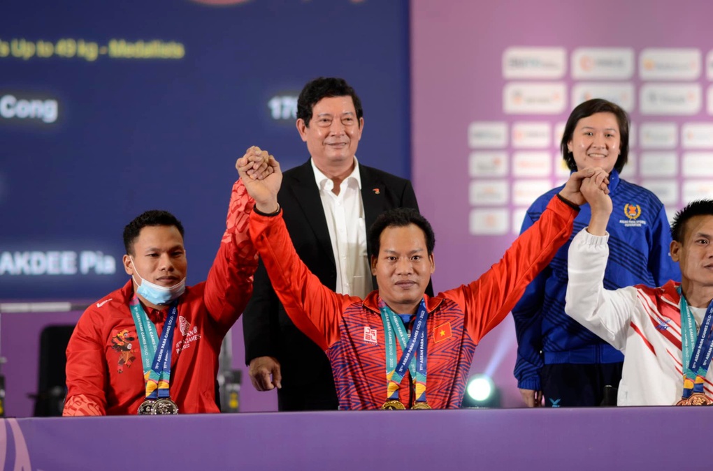 ASEAN Para Games 2022: Lê Văn Công bảo vệ HCV cử tạ - 1 ASEAN Para Games 2022: Lê Văn Công bảo vệ HCV cử tạ - 1