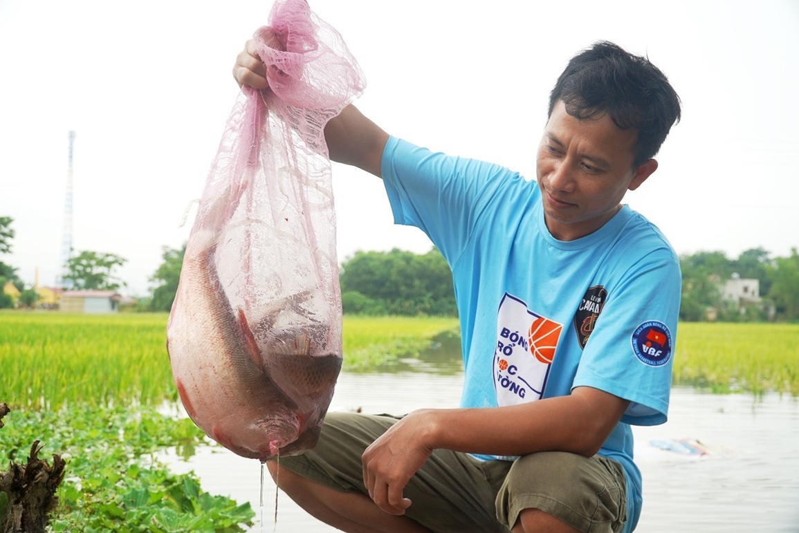 Nghề tranh thủ hốt bạc sau mưa lớn - 8 Nghề tranh thủ hốt bạc sau mưa lớn - 8