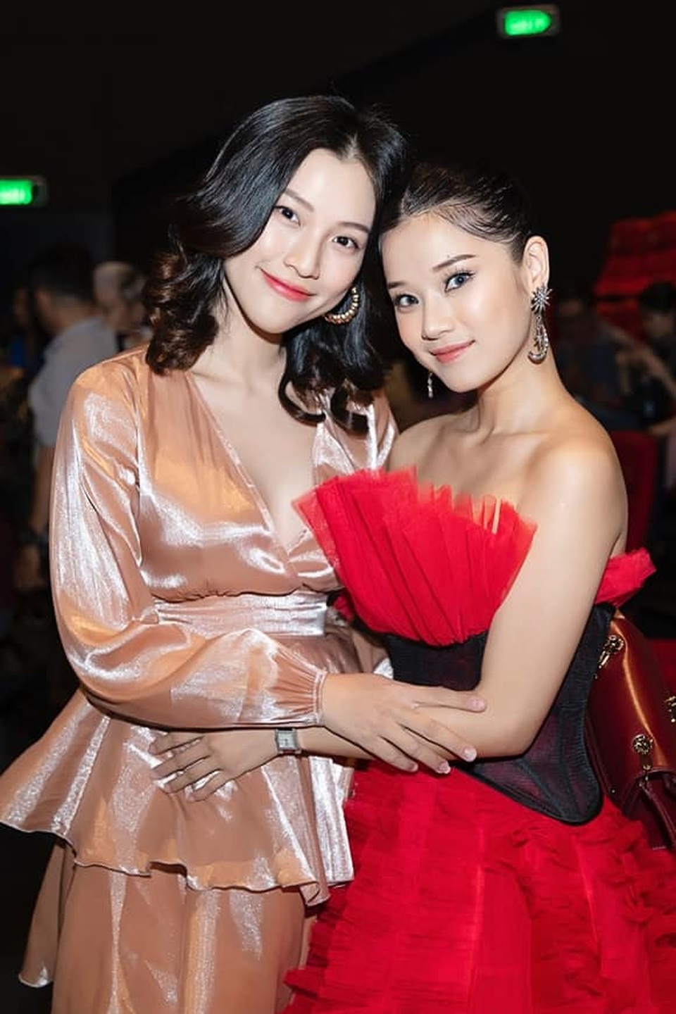 Á hậu Hoàng Oanh tiết lộ lý do bí mật chuyện đang mang bầu với chồng Tây - 1 Á hậu Hoàng Oanh tiết lộ lý do bí mật chuyện đang mang bầu với chồng Tây - 1