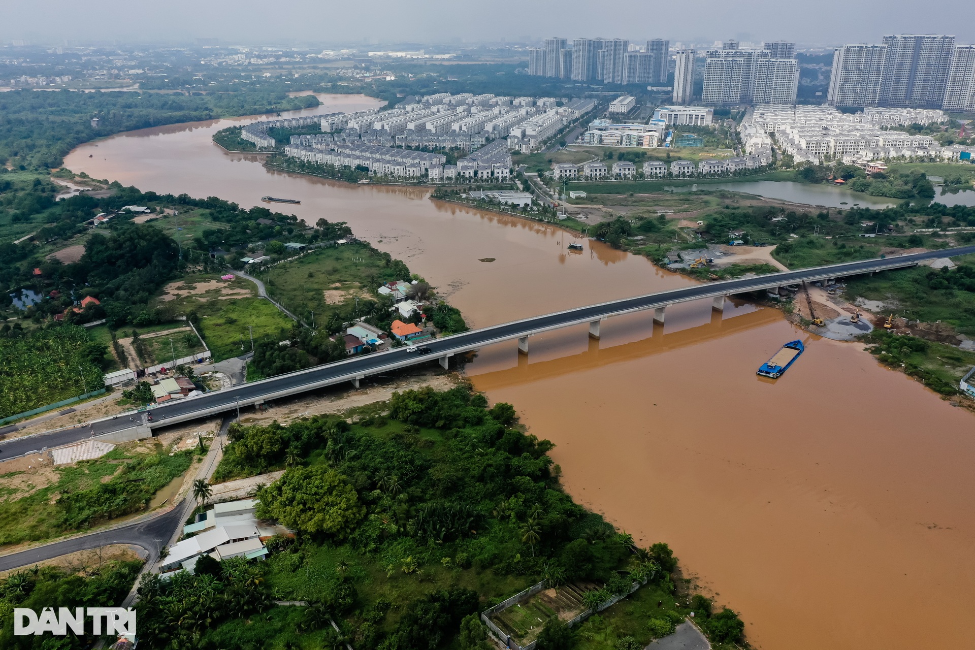 Cầu trăm tỷ ở phía Đông TPHCM sắp thông xe - 1 Cầu trăm tỷ ở phía Đông TPHCM sắp thông xe - 1
