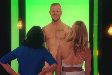 Chương trình hẹn hò khỏa thân gây tranh cãi nhưng lượt xem cao "kỷ lục"