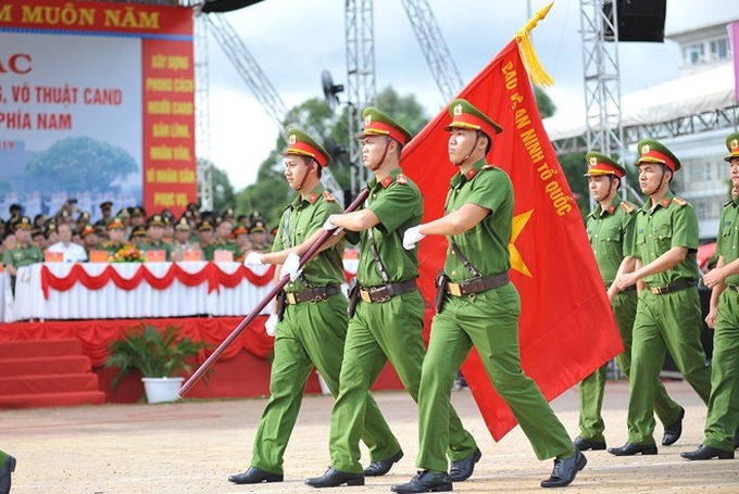 Khai mạc Chung kết Hội thi điều lệnh, bắn súng, võ thuật CAND khu vực phía Nam lần thứ 5 - Ảnh 7.