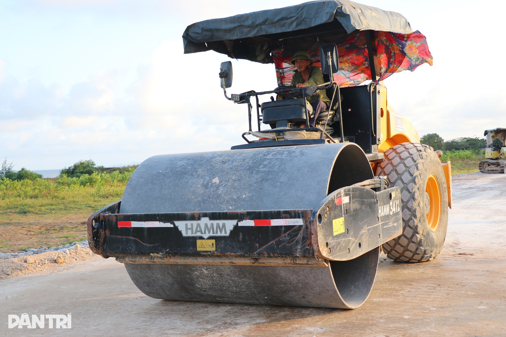 Diện mạo con đường 4.600 tỷ đồng chạy dọc bờ biển tỉnh Nghệ An - 8 Diện mạo con đường 4.600 tỷ đồng chạy dọc bờ biển tỉnh Nghệ An - 8