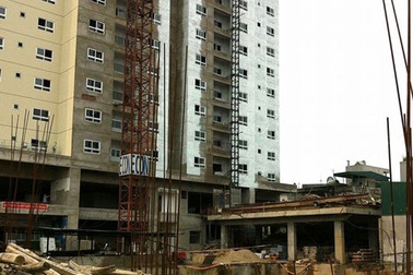 Lên phương án dỡ bỏ công trình “xâm lấn” đất cây xanh chung cư Thăng Long Garden