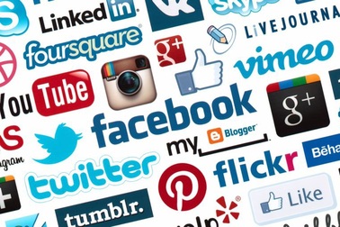 Hoạt động của các nhóm trên Facebook có đang bị "thả nổi"?