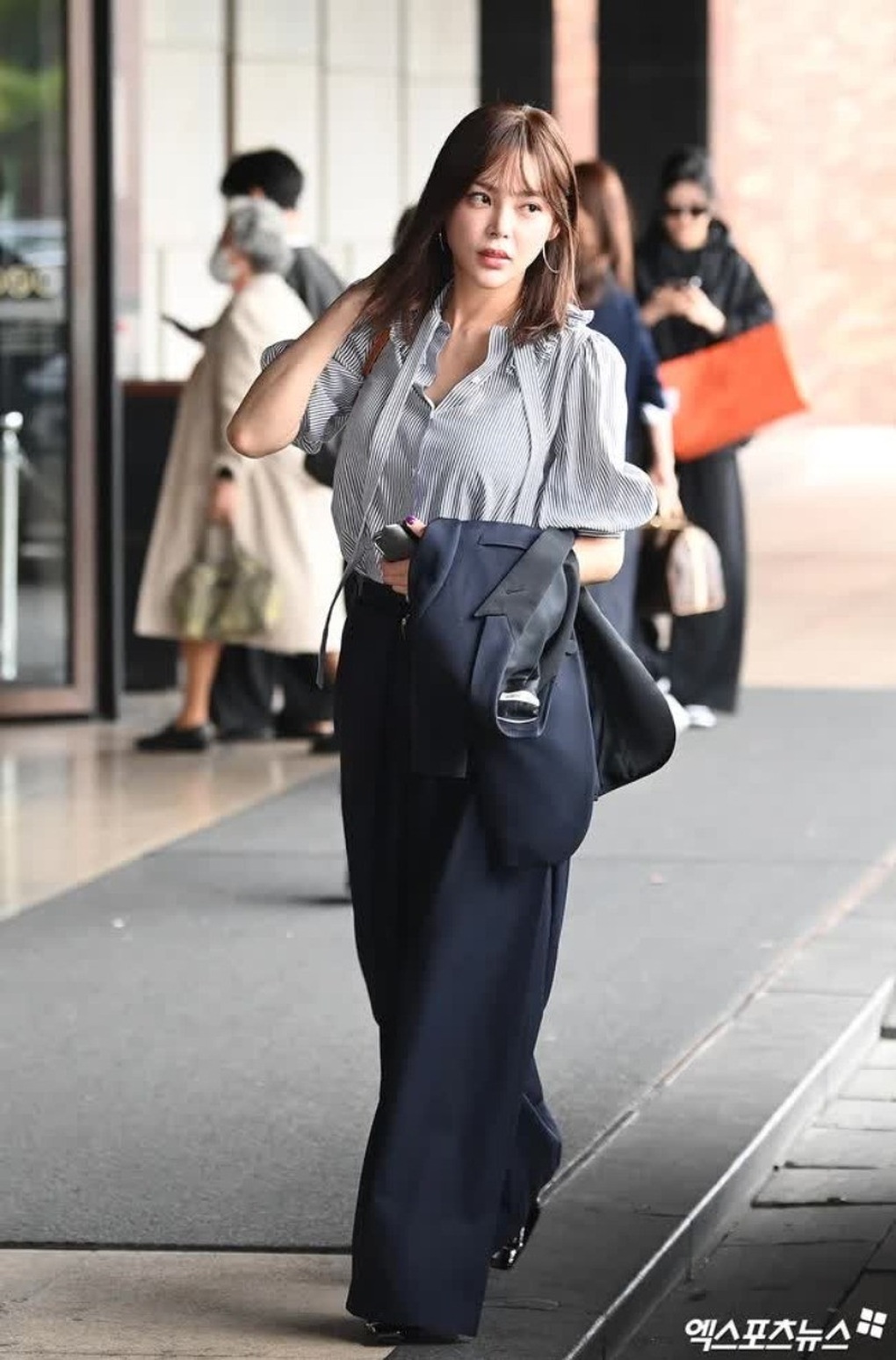 Lee Da Hae và Se7en hôn nhau say đắm trong đám cưới cổ tích - 5 Lee Da Hae và Se7en hôn nhau say đắm trong đám cưới cổ tích - 5