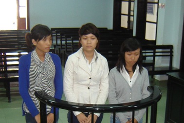 3 nữ sinh dàn cảnh cướp xe của bạn học