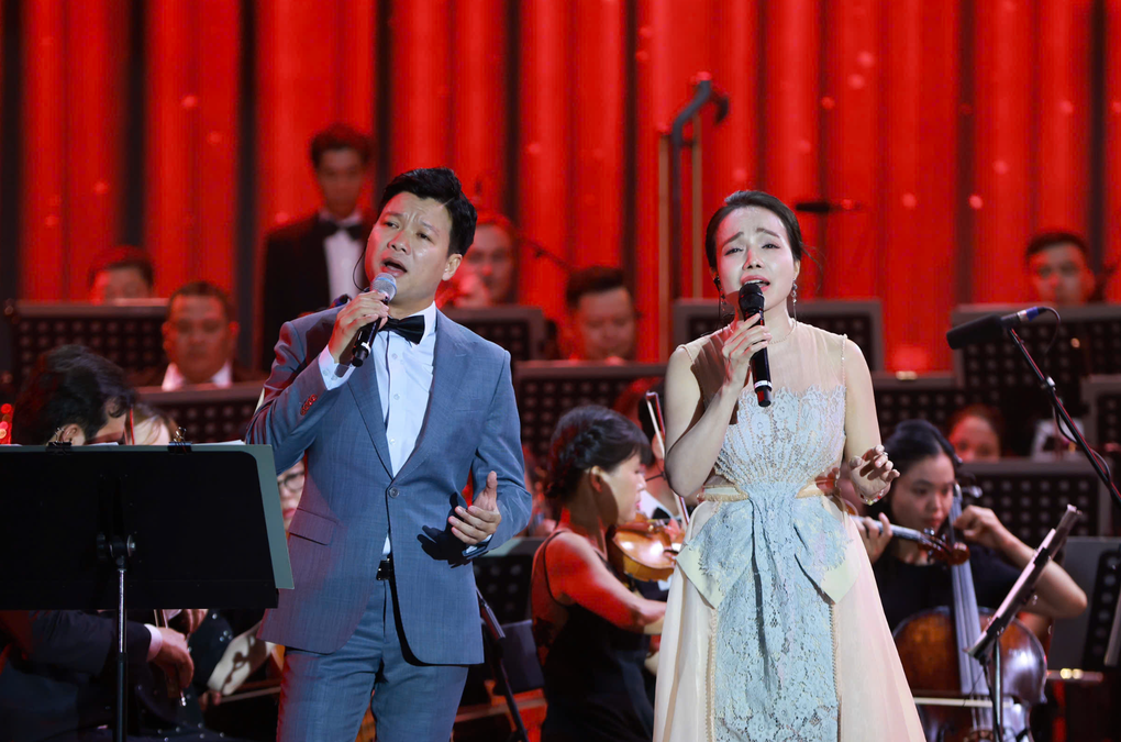 Khán giả thích thú thưởng thức nhạc thính phòng với Đoài Melody - 1 Khán giả thích thú thưởng thức nhạc thính phòng với Đoài Melody - 1
