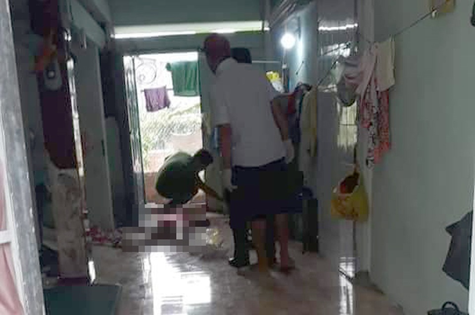 Cô gái nghi bị người yêu sát hại bên mâm cơm đang ăn dở - 1 Cô gái nghi bị người yêu sát hại bên mâm cơm đang ăn dở - 1