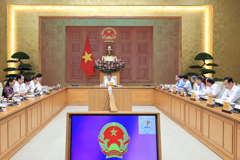 Triển khai Nền tảng trí tuệ nhân tạo hỗ trợ công vụ trên toàn quốc - 1 Triển khai Nền tảng trí tuệ nhân tạo hỗ trợ công vụ trên toàn quốc - 1