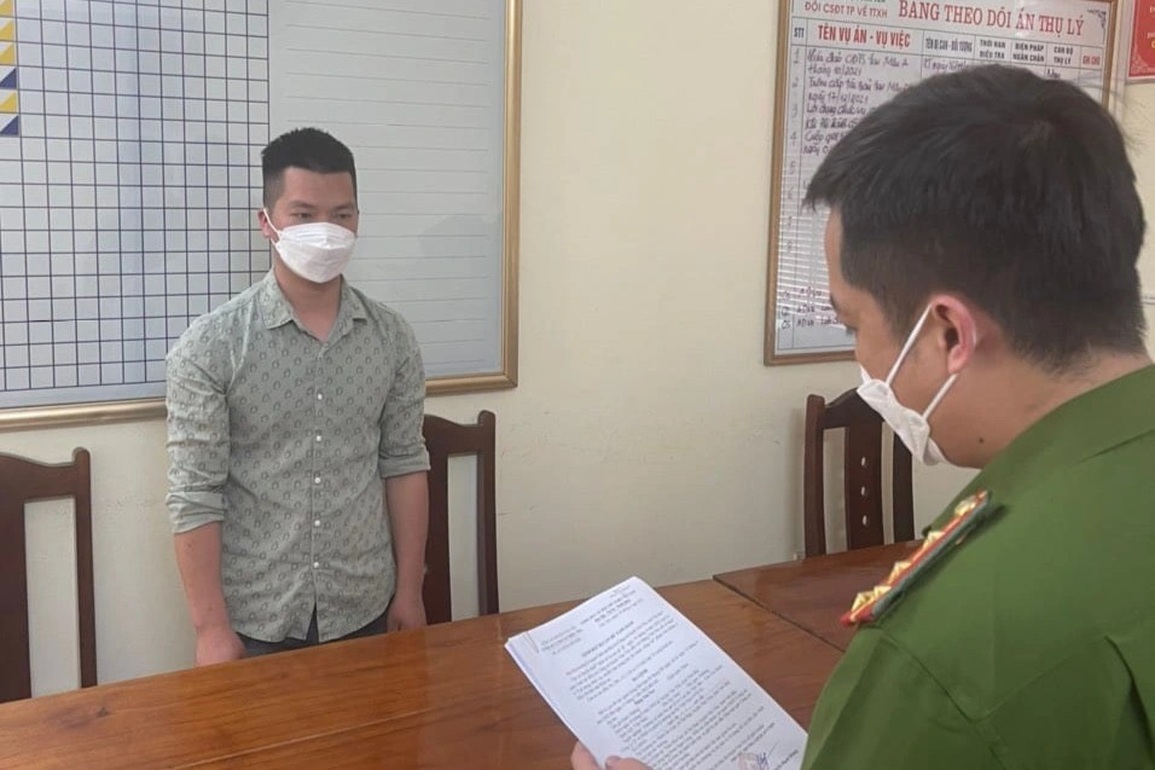 Vụ làm luật trên cao tốc Nội Bài - Lào Cai: Bắt ca trưởng trạm thu phí - 1 Vụ làm luật trên cao tốc Nội Bài - Lào Cai: Bắt ca trưởng trạm thu phí - 1