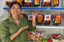 Hành trình đổi đời của bà Tuyết: Từ nông dân đến TikToker "chốt" nghìn đơn