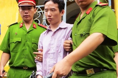 Bị mất tài sản, giết gái mại dâm trả thù