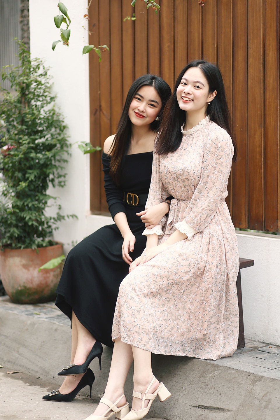 Đôi bạn thân nhà người ta: Cùng học cấp 3, cùng là... Hoa khôi Đại học - 9 Đôi bạn thân nhà người ta: Cùng học cấp 3, cùng là... Hoa khôi Đại học - 9
