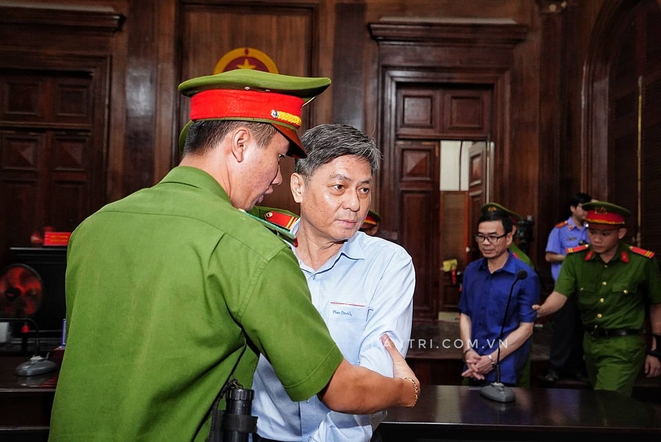 Yêu cầu không làm lộ bí mật Nhà nước tại phiên xử Nguyễn Hữu Tín - 5 Yêu cầu không làm lộ bí mật Nhà nước tại phiên xử Nguyễn Hữu Tín - 5