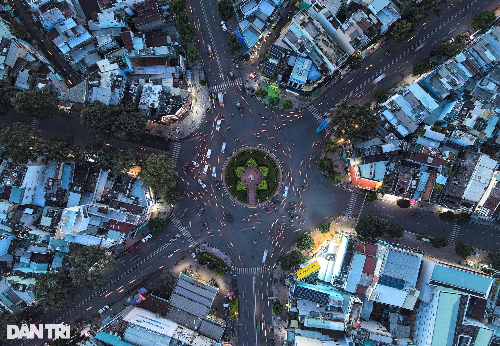 Nguồn lực tài chính khổng lồ để TPHCM có đột phá mới - 12 Nguồn lực tài chính khổng lồ để TPHCM có đột phá mới - 12