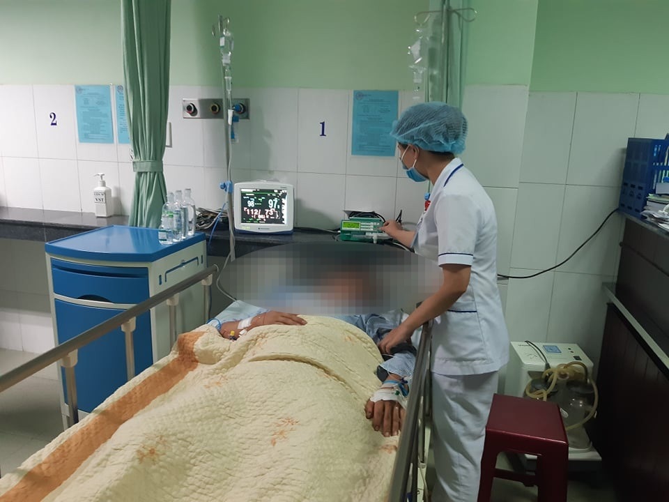 Cứu sống thanh niên bị đạn bắn chim bắn thủng động, tĩnh mạch đùi - 1 Cứu sống thanh niên bị đạn bắn chim bắn thủng động, tĩnh mạch đùi - 1