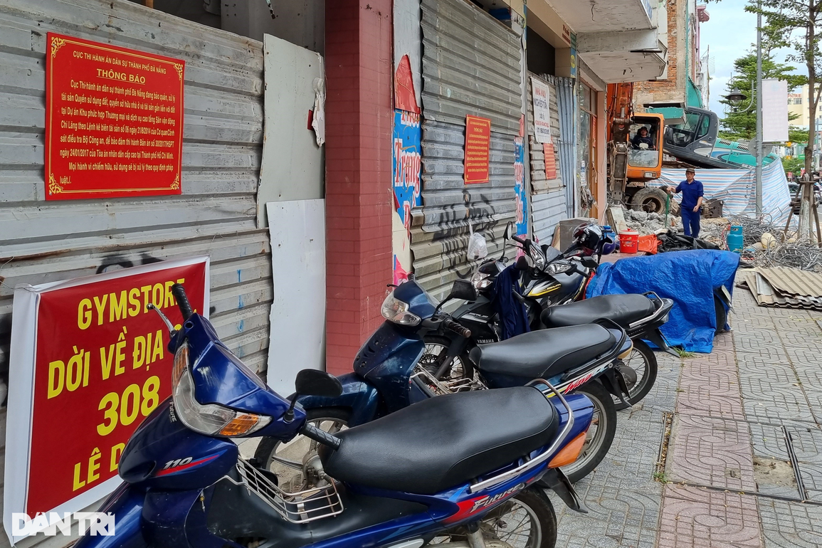 Cảnh hoang phế ở chảo lửa Chi Lăng sau hơn 10 năm bán cho Phạm Công Danh - 1 Cảnh hoang phế ở chảo lửa Chi Lăng sau hơn 10 năm bán cho Phạm Công Danh - 1