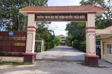 Bị tố dụ dỗ làm học sinh mang thai 26 tuần, thầy giáo trường cấp 3 nói gì?