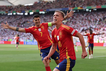 Xác định hai cặp đấu bán kết Euro 2024