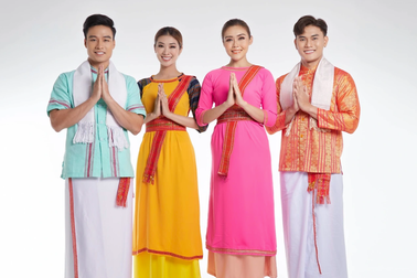 Đạt Kyo, Hữu Anh, Tường Vy, Thanh Nhi biến hóa đa sắc trong trang phục Chăm