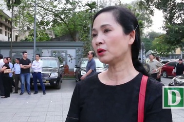 Nghệ sỹ Lan Hương trào nước mắt kể về nghệ sỹ Duy Thanh.