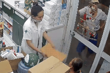 Hành động kịp thời của nữ dược sĩ ở TPHCM cứu sống người phụ nữ lúc nửa đêm