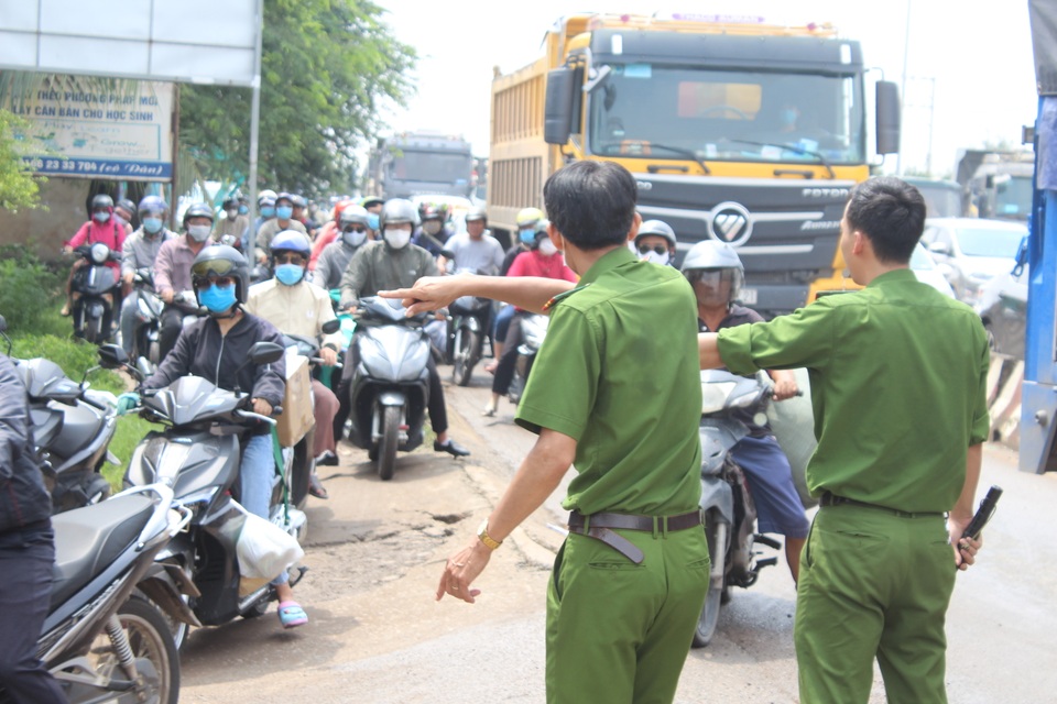 Xế hộp bị vò nát, biến dạng sau cú tông kinh hoàng - 7 Xế hộp bị vò nát, biến dạng sau cú tông kinh hoàng - 7