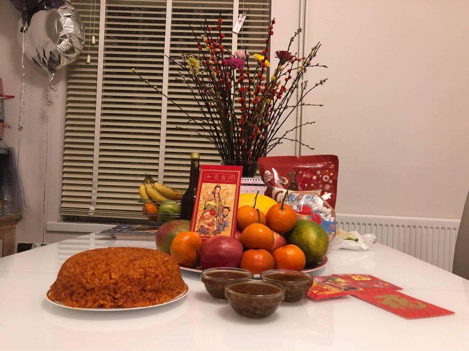 Mâm cỗ giao thừa của gia đình Việt ở xứ Wales - 4