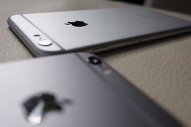 Apple đã cải tiến camera trên các phiên bản iPhone như thế nào?