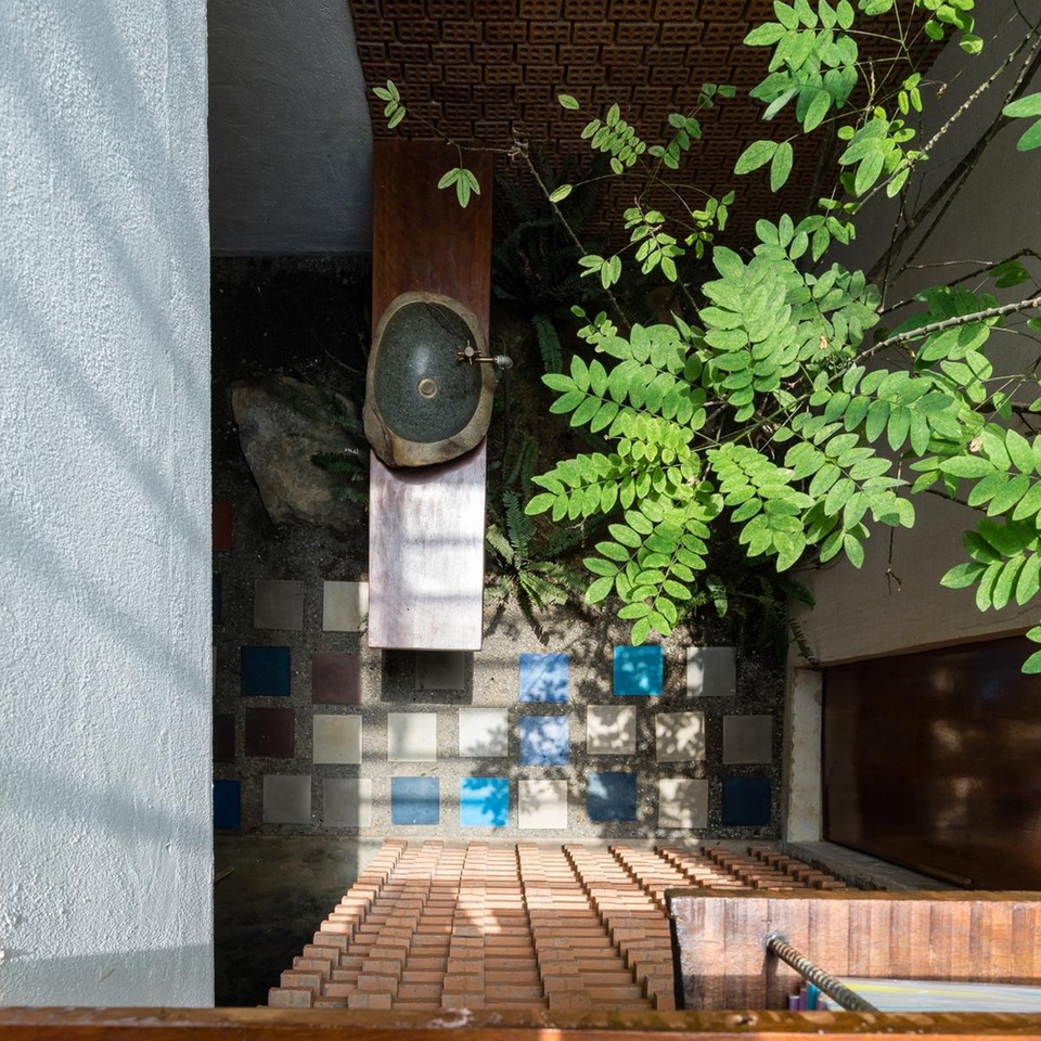 Bỏ thành phố về nông thôn, đôi vợ chồng dựng nhà giữa cao nguyên xanh mướt - 10 Bỏ thành phố về nông thôn, đôi vợ chồng dựng nhà giữa cao nguyên xanh mướt - 10
