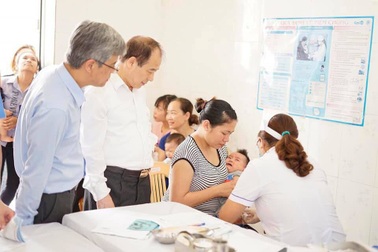 Sử dụng đồng thời hai loại vắc xin 5 trong 1 trong tiêm chủng mở rộng