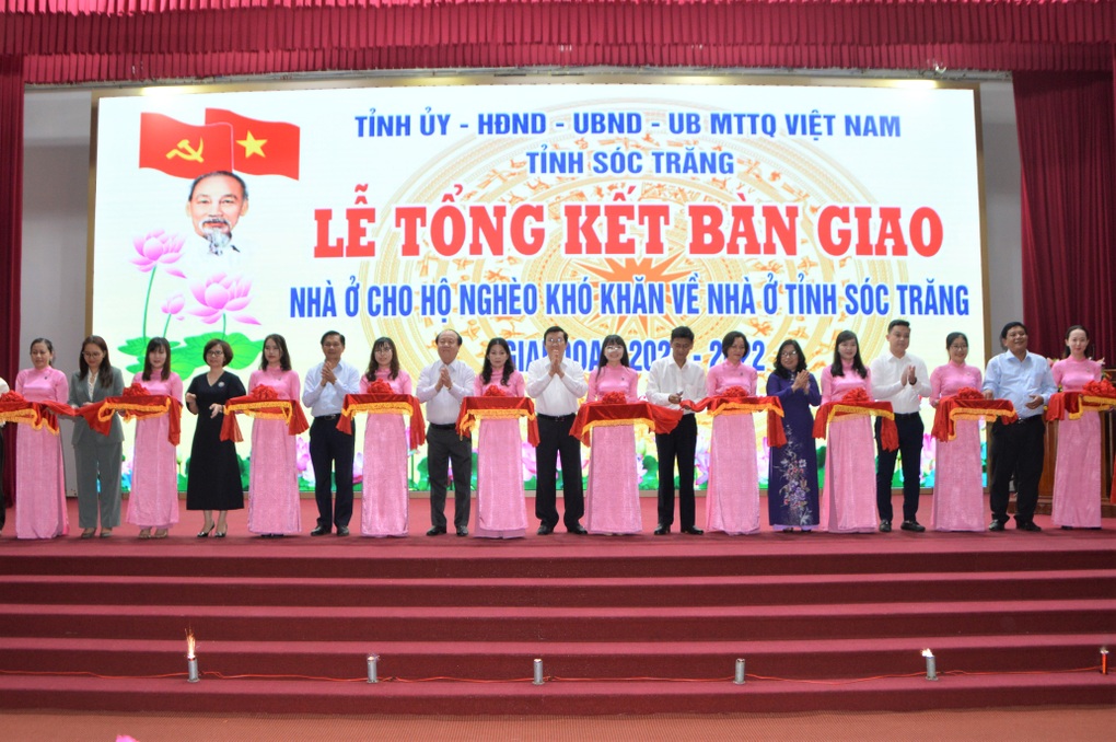 Trong 2 năm, Sóc Trăng vận động xây dựng hơn 3.000 căn nhà cho hộ nghèo - 1