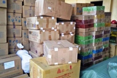 Bắt xe container chở 1,3 tỷ đồng hàng lậu ra Hà Nội tiêu thụ