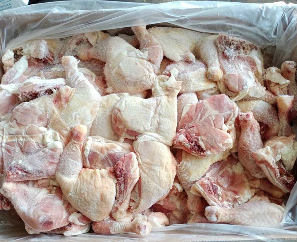 Số liệu gây choáng: Hàng chục nghìn tấn gà thải nhập vào Việt Nam mỗi tháng - 1 Số liệu gây choáng: Hàng chục nghìn tấn gà thải nhập vào Việt Nam mỗi tháng - 1