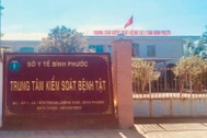 Tình huống pháp lý trong việc Giám đốc CDC Bình Phước trả lại quà Việt Á