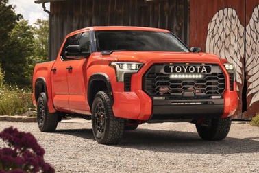 Siêu bán tải Toyota Tundra 2022 đối đầu Chevrolet Silverado và Ford F-150