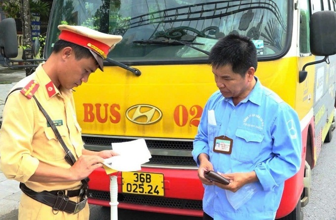 Lực lượng CSGT Thanh Hoá tuần tra kiểm soát