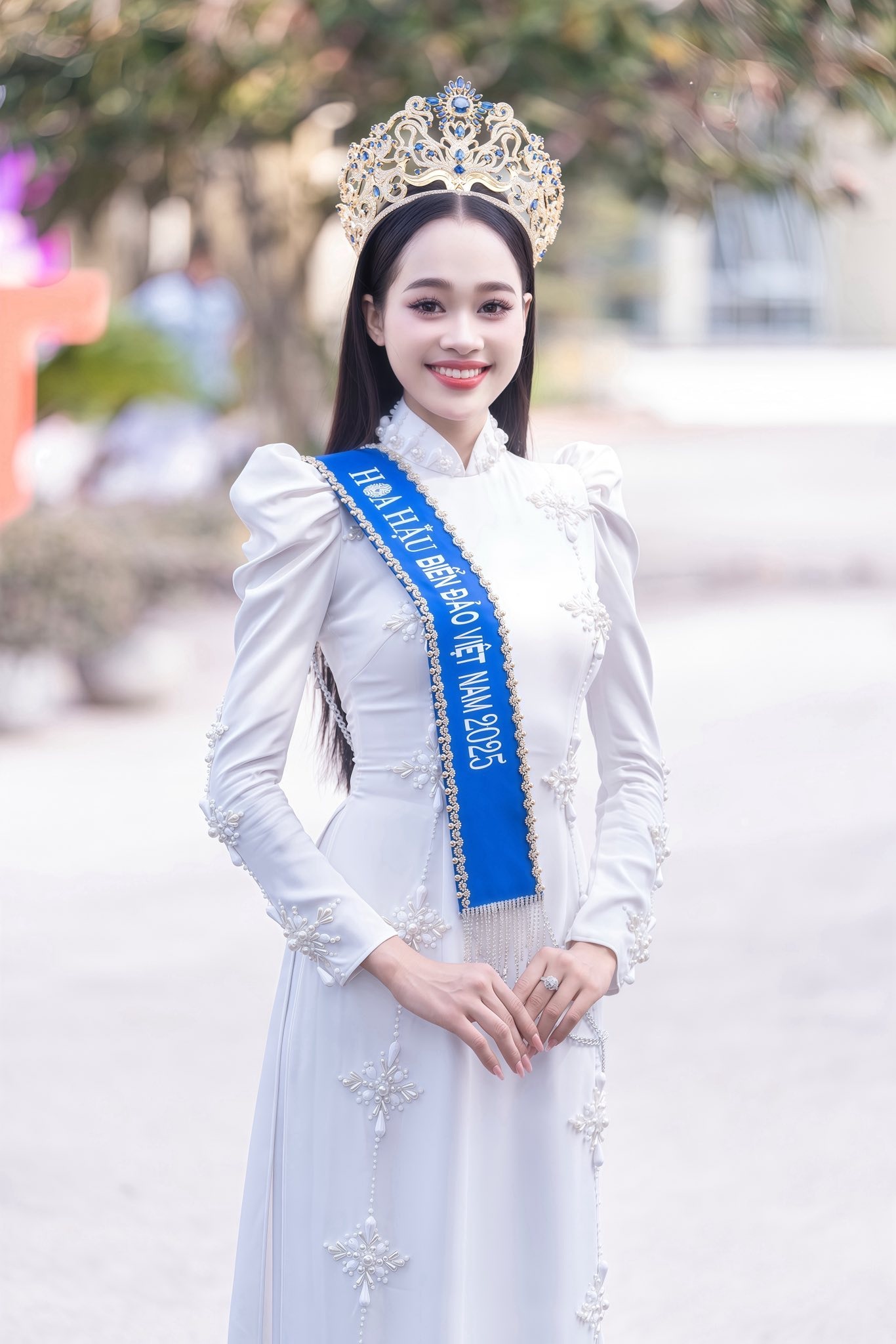 Hoa hậu sinh năm 2005 góp mặt trong lễ diễu binh, diễu hành 2/9 là ai? - 2