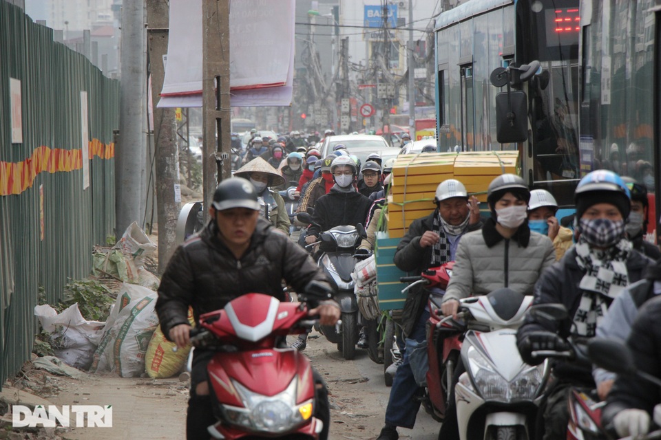 Khốn khổ chen nhau trên tuyến đường vành đai nghìn tỷ - 7 Khốn khổ chen nhau trên tuyến đường vành đai nghìn tỷ - 7