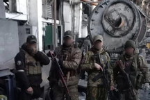 Nga pháo kích dồn dập, hàng trăm lính Ukraine có thể kẹt dưới hầm Bakhmut