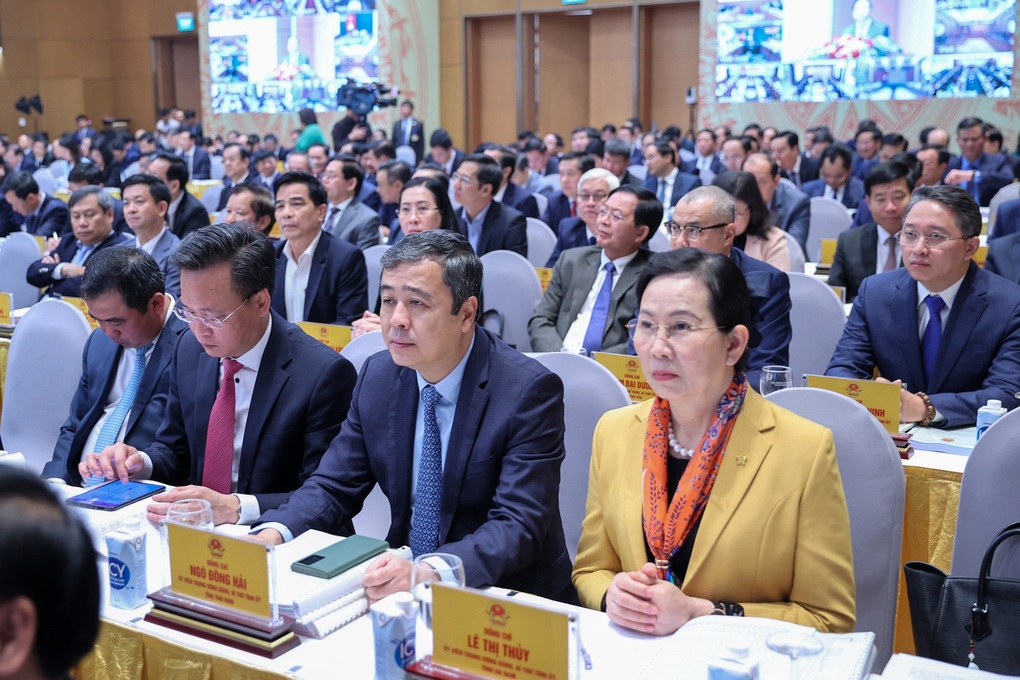 Chính phủ quyết tâm trình phê duyệt dự án đường sắt cao tốc Bắc - Nam - 2 Chính phủ quyết tâm trình phê duyệt dự án đường sắt cao tốc Bắc - Nam - 2